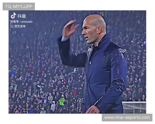 抖音足球明星直播观看方法揭秘，让你轻松享受精彩比赛直播