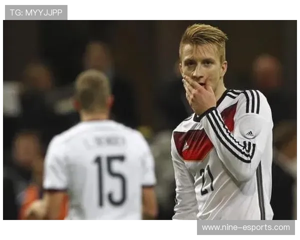 德国队足球明星球员简介与传奇时刻回顾