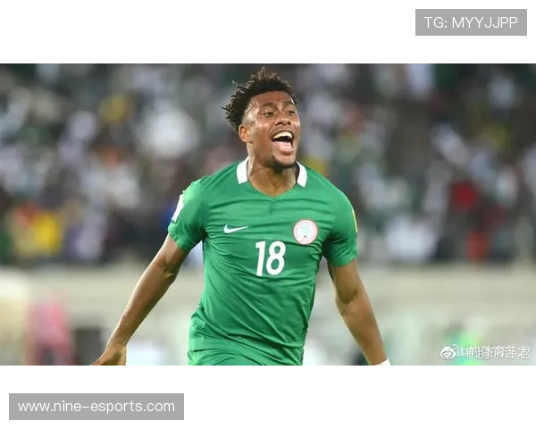 足球球星经典站姿解析图解全面剖析运动员身体语言与技巧运用